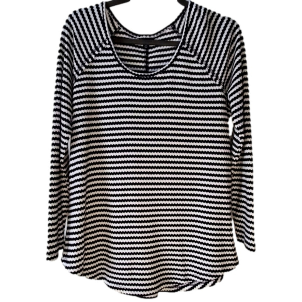 Torrid Waffle Knit Black & White Stripe Long Sleeve Lightweight Top Size L GUC
